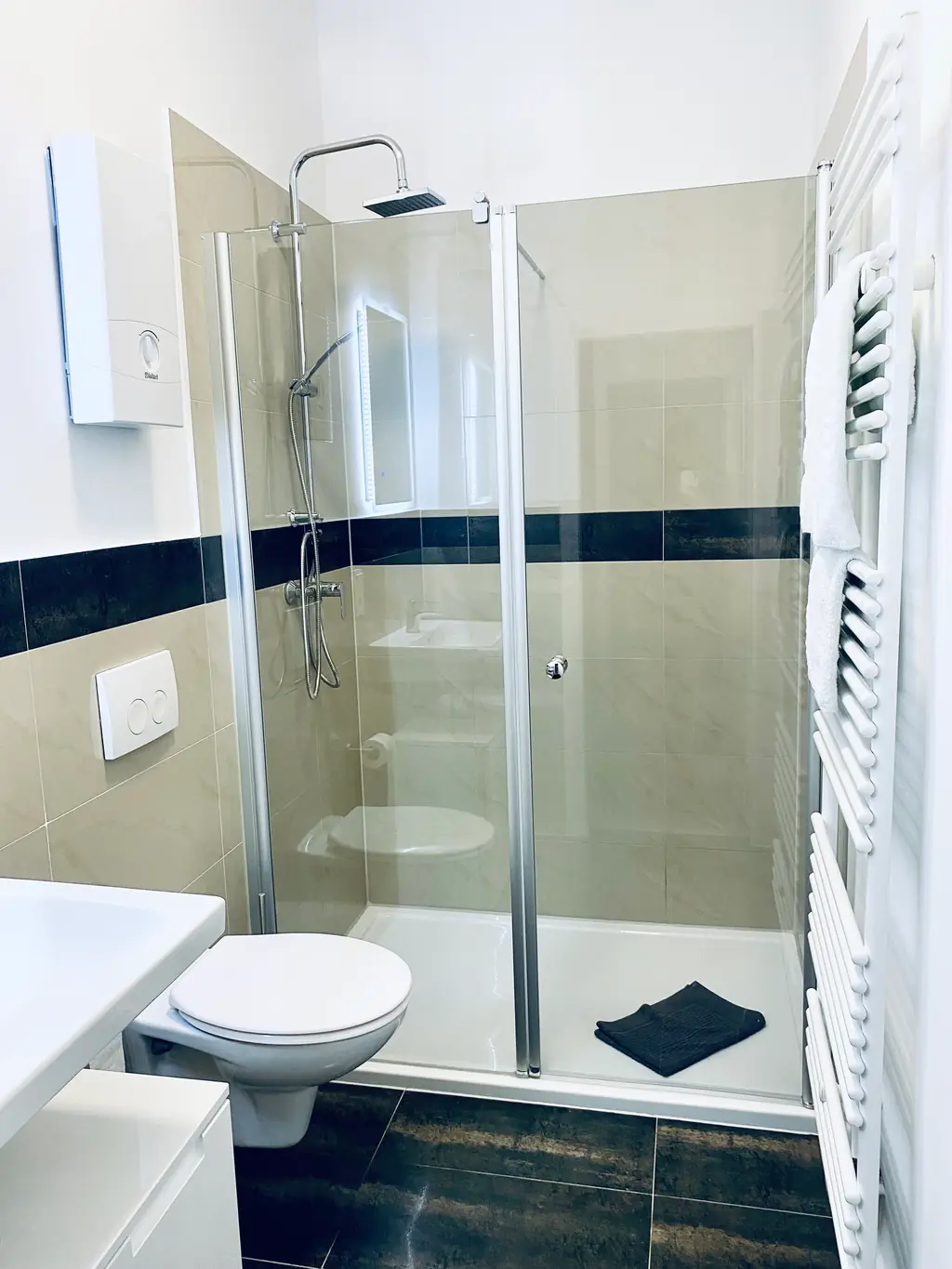 SH Team 1.0: Dusche